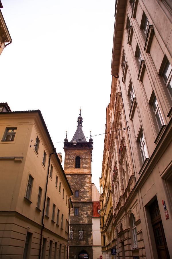 Stefania Apartment Centre Praag Buitenkant foto